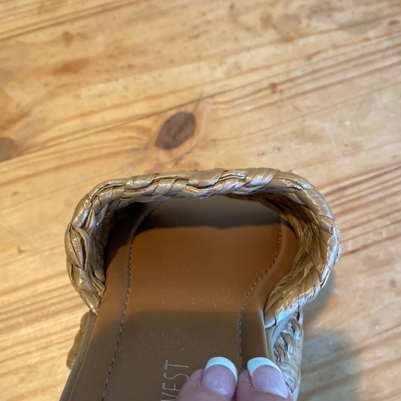 🎉 LIKE NEW‼️ NINE WEST SUMMER FLATS‼️ - Picture 8 of 10